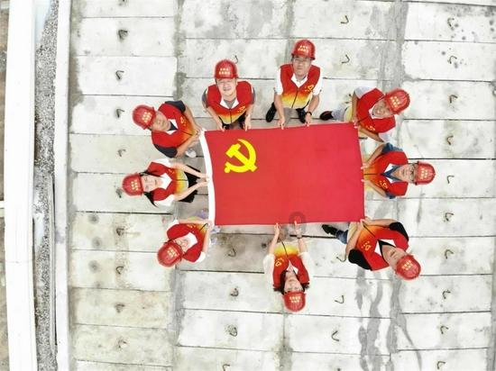 探索问答交流新时代-头发为什么容易掉?平台